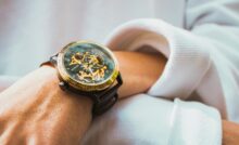 Jam tangan edisi terbatas